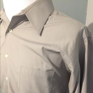 XL 17.5 34/35 Gray Van Heusen Dress Shirt